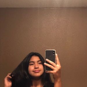 Meet your Posher, Ashley